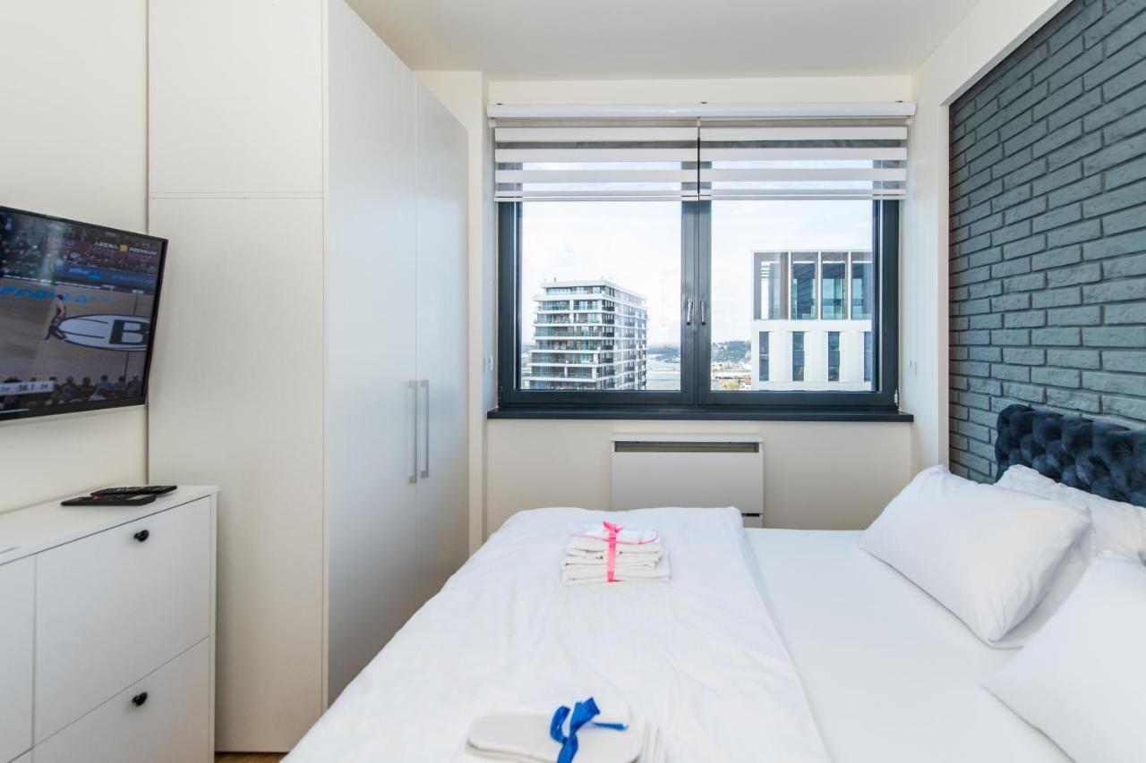 Modern Luxury In Belgrade Waterfront With Views Daire Dış mekan fotoğraf